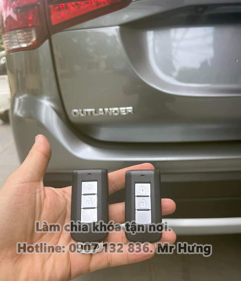 Chìa Khóa Mitsubishi Outlander