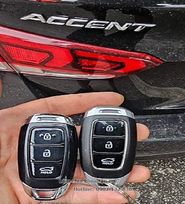 CHÌA KHÓA SMARTKEY HYUNDAI ACCENT 