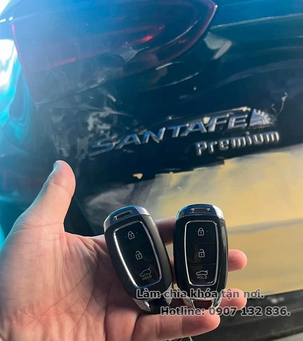 Chìa Khóa Smartkey Hyundai Santafe 