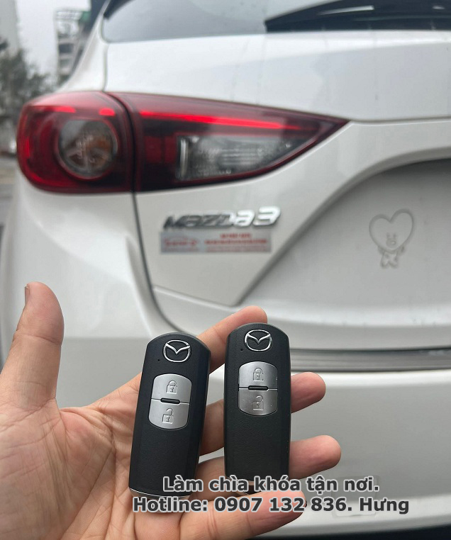Chìa Khóa Smartkey Mazda2 Sport  