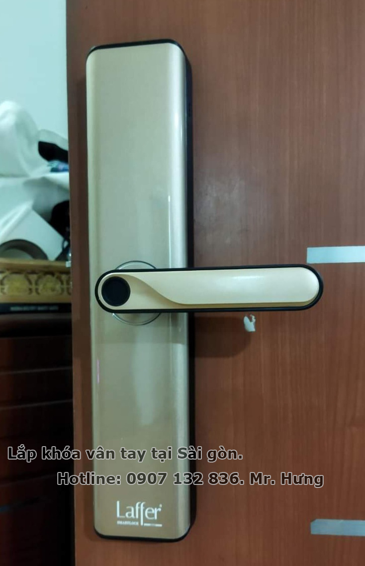 Khóa cửa vân tay