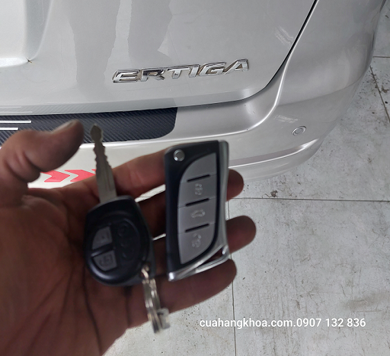 Làm Chìa Khóa Gập Suzuki Ertiga.