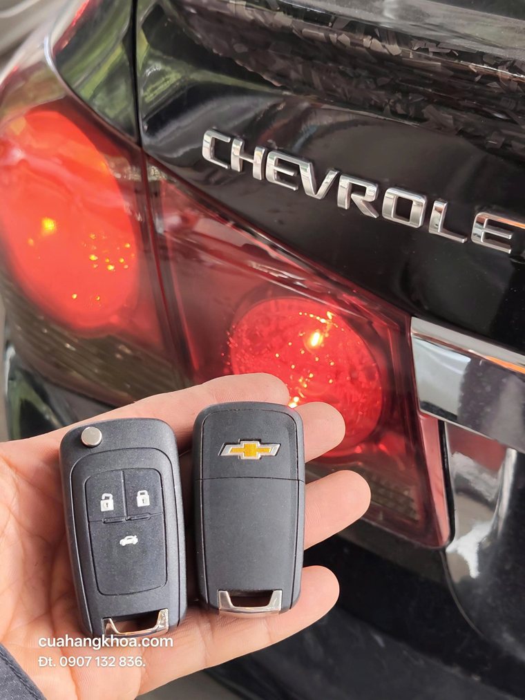 Các kiểu remote ô tô Chevrolet trong ảnh thực tế.