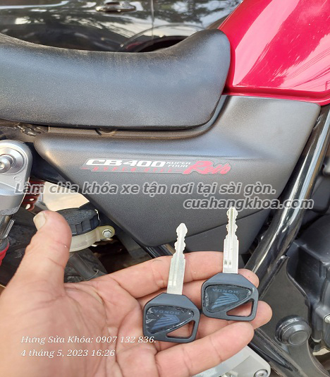 LÀM CHÌA KHÓA MOTO HONDA CB400