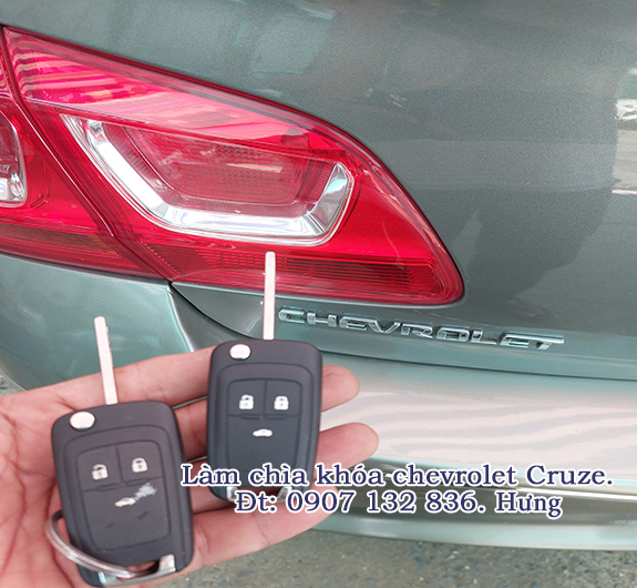 Làm Chìa Khóa Chevrolet Cruze Tận Nơi Tại Sài Gòn